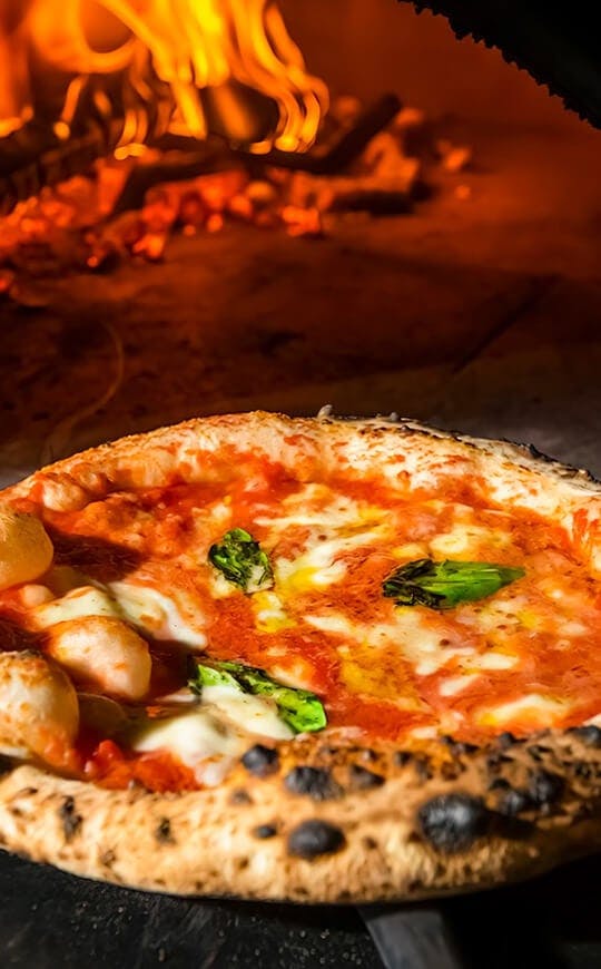 Try our authentic pizza, made with fresh dough every time! Order from Pizzaholics (Kingston upon Thames) today.