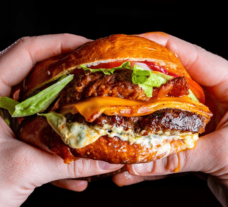 Order smash burgers online from Smash Corner (Minehead).