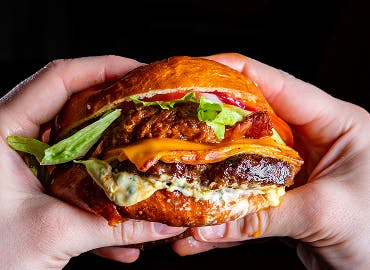 Order a delicious smash burger packed with flavour from Smash Corner (Minehead).
