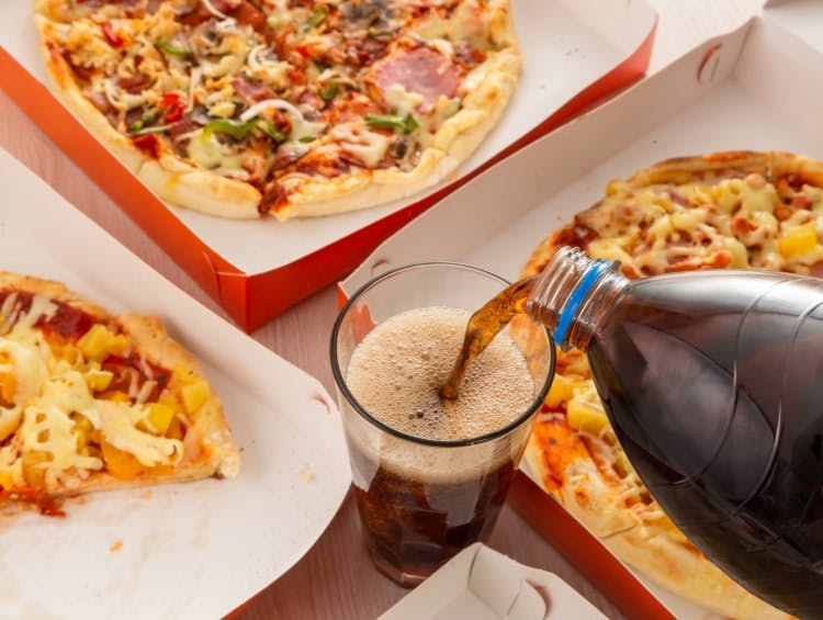 Order a meal for the whole family online from Coventry Pizza