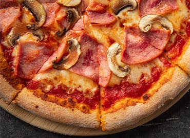 Ham and mushroom pizza from Deep Pan Pizza (Clapton) Ham and mushroom pizza from Deep Pan Pizza (Clapton)