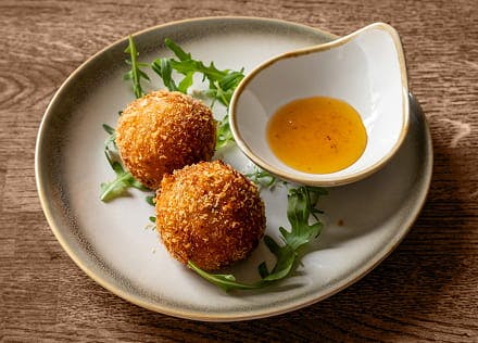 Italian starters served at Loro di Napoli (South Ealing) Italian starters served at Loro di Napoli (South Ealing)