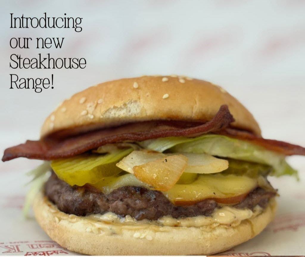 Juicy tender patty combined with smoked cheddar, caramelized onions and gherkins, finished with creamy peppercorn sauce.