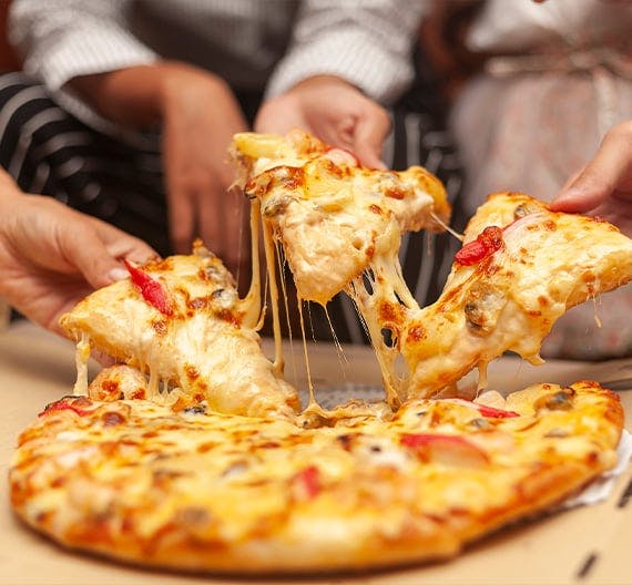 Fancy of Pizza with friends? We have incredible deals!